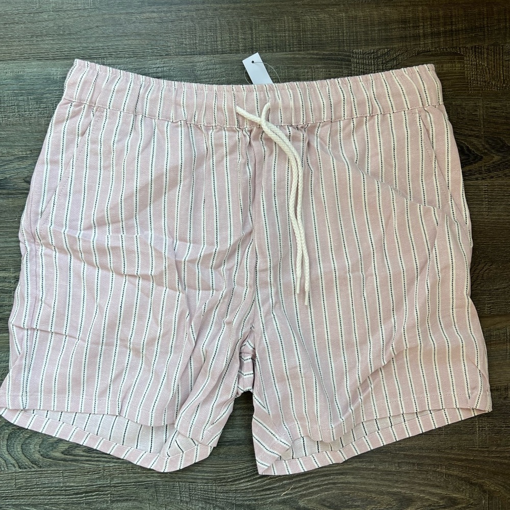 NWT ASOS slim shorter shorts in pink striped linen